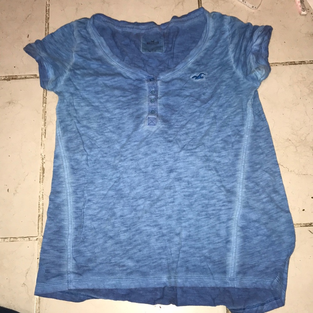 🥳5 for $25🥳 Hollister Shirt